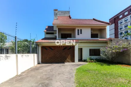 Sobrado com 6 Quartos à venda, 236m² no Nossa Senhora das Graças, Canoas