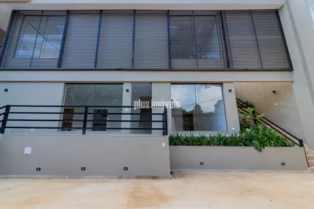 Sobrado com 5 Quartos à venda, 378m² no Jardim Guedala, São Paulo