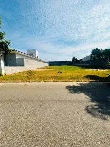 Lote/Terreno à venda, 774m² no Condominio Residencial Colonial Village II, Pindamonhangaba