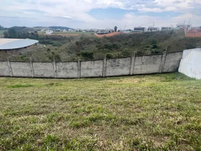 Lote/Terreno à venda, 610m² no São Pedro, Juiz de Fora