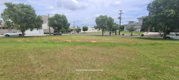 à venda, 798m² no Residencial Quinta das Flores, Presidente Prudente