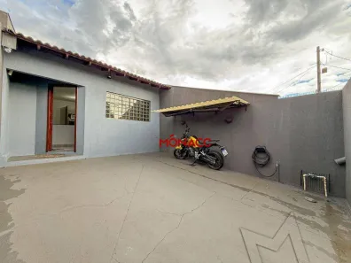 Casa com 3 Quartos à venda, 79m² no Colúmbia, Londrina