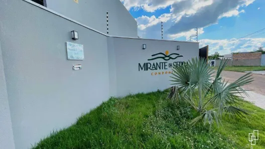 Sobrado com 3 Quartos para alugar, 129m² no Plano Diretor Sul, Palmas