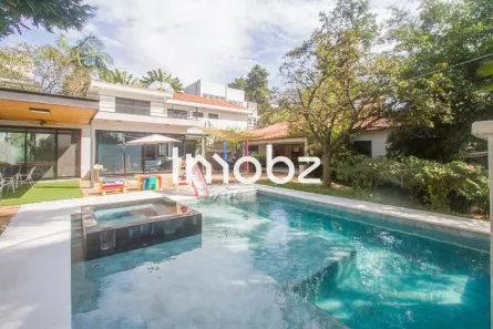 Casa com 8 Quartos à venda, 1200m² no Chácara Monte Alegre, São Paulo