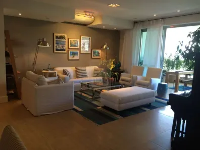 Apartamento com 4 Quartos para alugar, 220m² no Barra da Tijuca, Rio de Janeiro