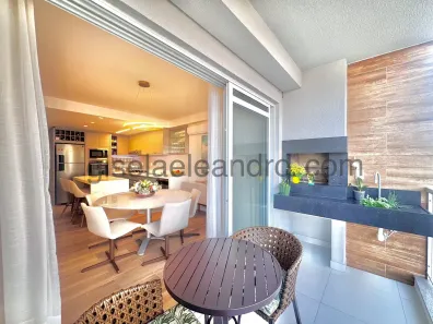 Apartamento com 2 Quartos para alugar, 90m² no Jurerê, Florianópolis