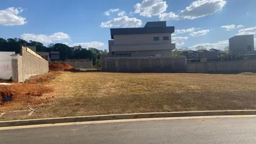 Lote/Terreno à venda, 542m² no Goiânia 2, Goiânia