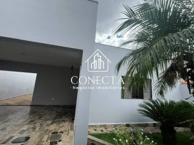 Casa com 3 Quartos à venda, 222m² no Cidade Jardim, Uberlândia