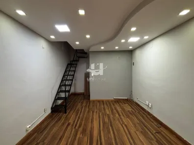 Ponto Comercial para alugar, 49m² no Centro, Juiz de Fora