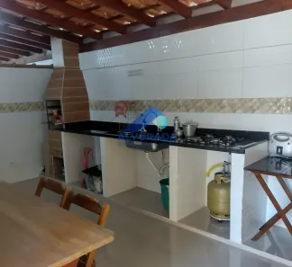 Casa de Condomínio com 2 Quartos à venda, 75m² no Balneário Gardem Mar, Caraguatatuba