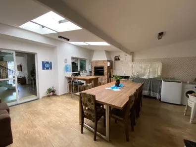 Sobrado com 3 Quartos à venda, 149m² no Alto Boqueirão, Curitiba