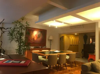 Apartamento com 2 Quartos à venda, 190m² no Copacabana, Rio de Janeiro