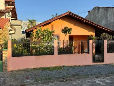 Casa com 2 Quartos à venda, 70m² no Praia da Enseada, São Francisco do Sul