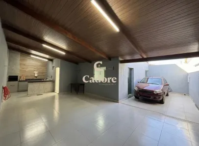 Casa com 2 Quartos à venda, 114m² no Tocantins, Uberlândia