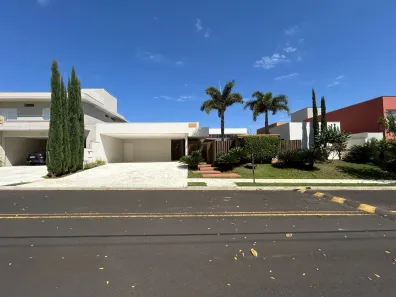 Casa de Condomínio com 3 Quartos à venda, 400m² no Parque Universitário, Franca