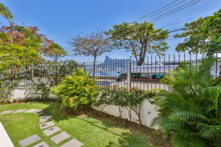 Casa com 4 Quartos à venda, 450m² no Urca, Rio de Janeiro