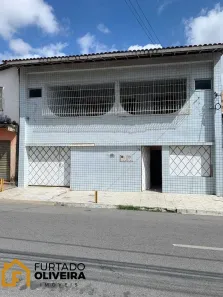 Sobrado com 6 Quartos à venda, 204m² no Centro, Caucaia