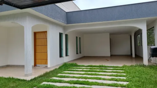 Casa com 4 Quartos à venda, 300m² no Privê Lírios do Campo, Anápolis
