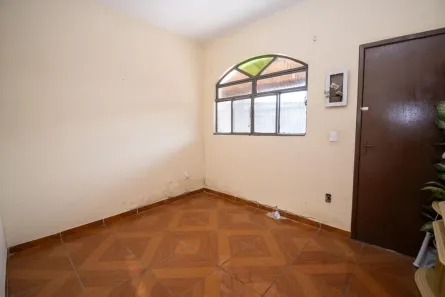 Casa com 4 Quartos à venda, 100m² no Alvorada, Contagem