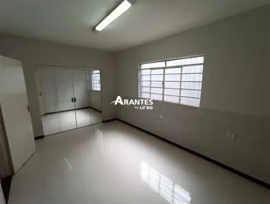 Casa com 4 Quartos à venda, 250m² no Tabajaras, Uberlândia