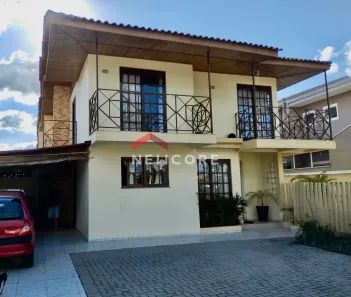 Sobrado com 3 Quartos à venda, 170m² no Ouro Verde, Campo Largo