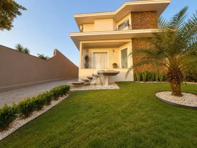 Sobrado com 3 Quartos à venda, 200m² no Boehmerwald, Joinville