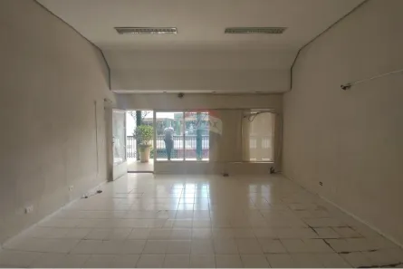 Ponto Comercial para alugar, 48m² no Alphaville Industrial, Barueri