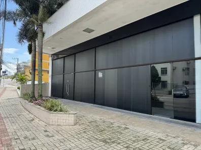 Ponto Comercial para alugar, 225m² no Estreito, Florianópolis