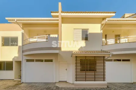 Casa com 3 Quartos à venda, 139m² no Revoredo, Tubarão