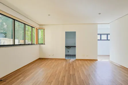 Ponto Comercial para alugar, 2000m² no Jardim Londrina, São Paulo