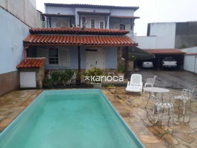 Casa de Condomínio com 3 Quartos à venda, 390m² no Taquara, Rio de Janeiro