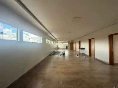 Prédio Comercial para alugar, 800m² no Parque Amazônia, Goiânia