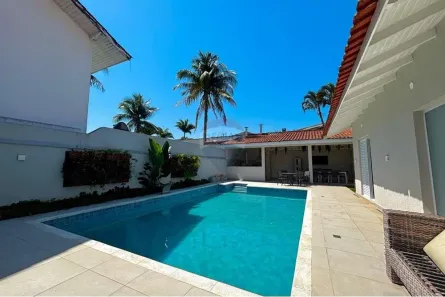 Casa de Condomínio com 4 Quartos à venda, 280m² no Jardim Acapulco, Guarujá