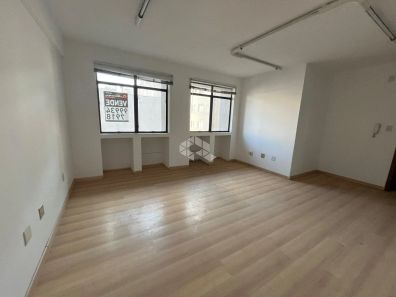 Sala Comercial à venda, 34m² no Floresta, Porto Alegre