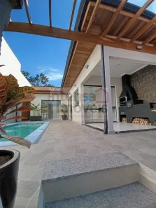 Casa com 2 Quartos à venda, 80m² no Loteamento Residencial e Comercial Flamboyant, Pindamonhangaba