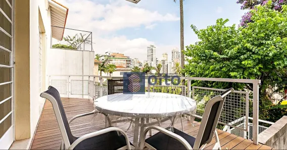 Casa com 3 Quartos à venda, 300m² no Pacaembu, São Paulo
