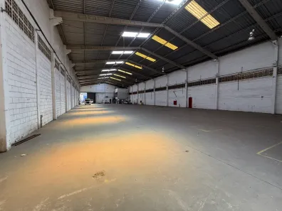 Galpão/Depósito/Armazém para alugar, 1500m² no Jardim Limoeiro, Serra