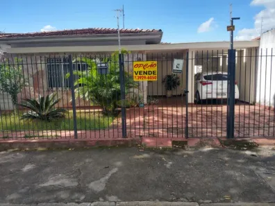 Casa com 3 Quartos à venda, 200m² no Monte Castelo, São José dos Campos
