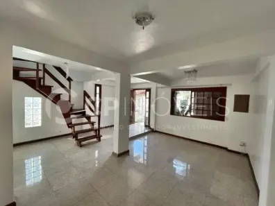 Imóvel Comercial com 3 Quartos para alugar, 230m² no Cristo Redentor, Porto Alegre