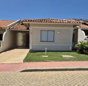 Casa de Condomínio com 3 Quartos para alugar, 100m² no Jardim Gonzaga, Juazeiro do Norte