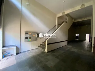 Ponto Comercial para alugar, 189m² no Vila Mathias, Santos