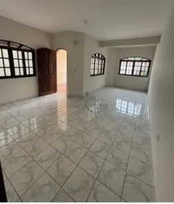Casa com 3 Quartos para alugar, 150m² no Jardim Ismênia, São José dos Campos