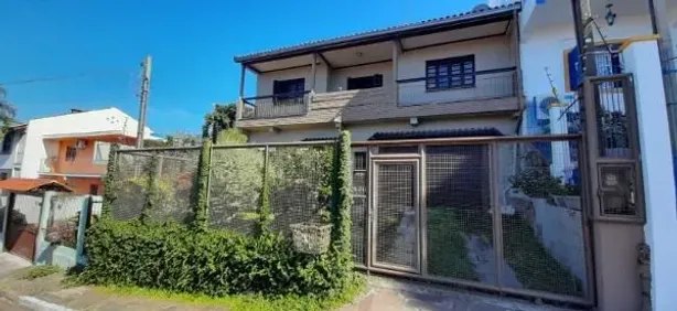 Casa com 3 Quartos à venda, 247m² no Vila Nova, Porto Alegre