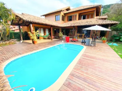 Casa com 3 Quartos à venda, 265m² no Lagoa da Conceição, Florianópolis
