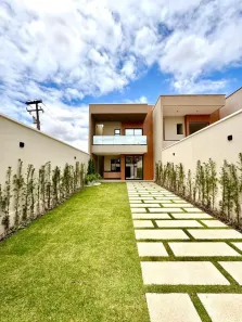 Sobrado com 4 Quartos à venda, 132m² no Urucunema, Eusébio