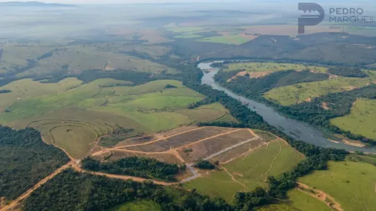 Lote/Terreno à venda, 500m² no , Pompéu