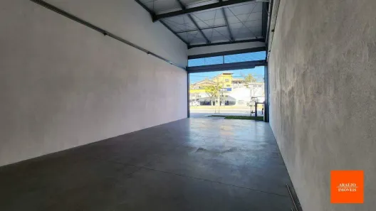 Galpão/Depósito/Armazém para alugar, 131m² no Venda Nova, Belo Horizonte