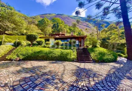 Casa de Condomínio com 3 Quartos à venda, 150m² no Itaipava, Petrópolis