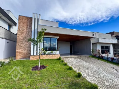 Casa de Condomínio com 4 Quartos à venda, 200m² no Sapé II, Caçapava