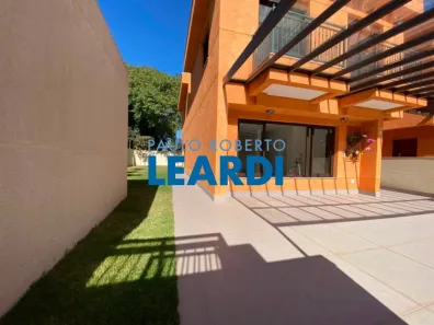 Casa de Condomínio com 4 Quartos à venda, 433m² no Jardim Prudência, São Paulo